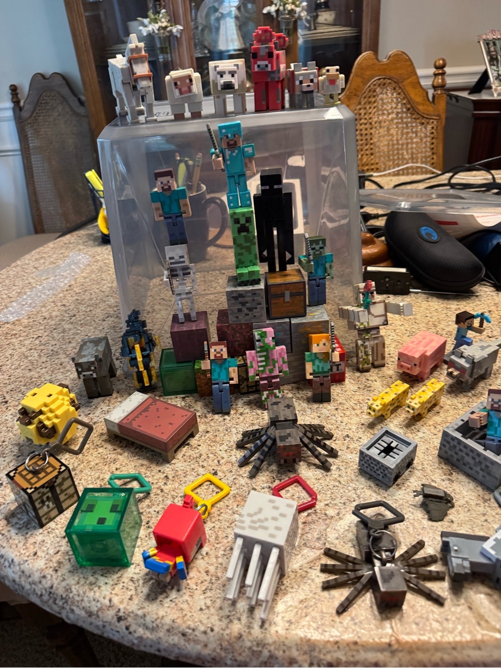 Minecraft mini figure collection. Key-rings and blocks included.